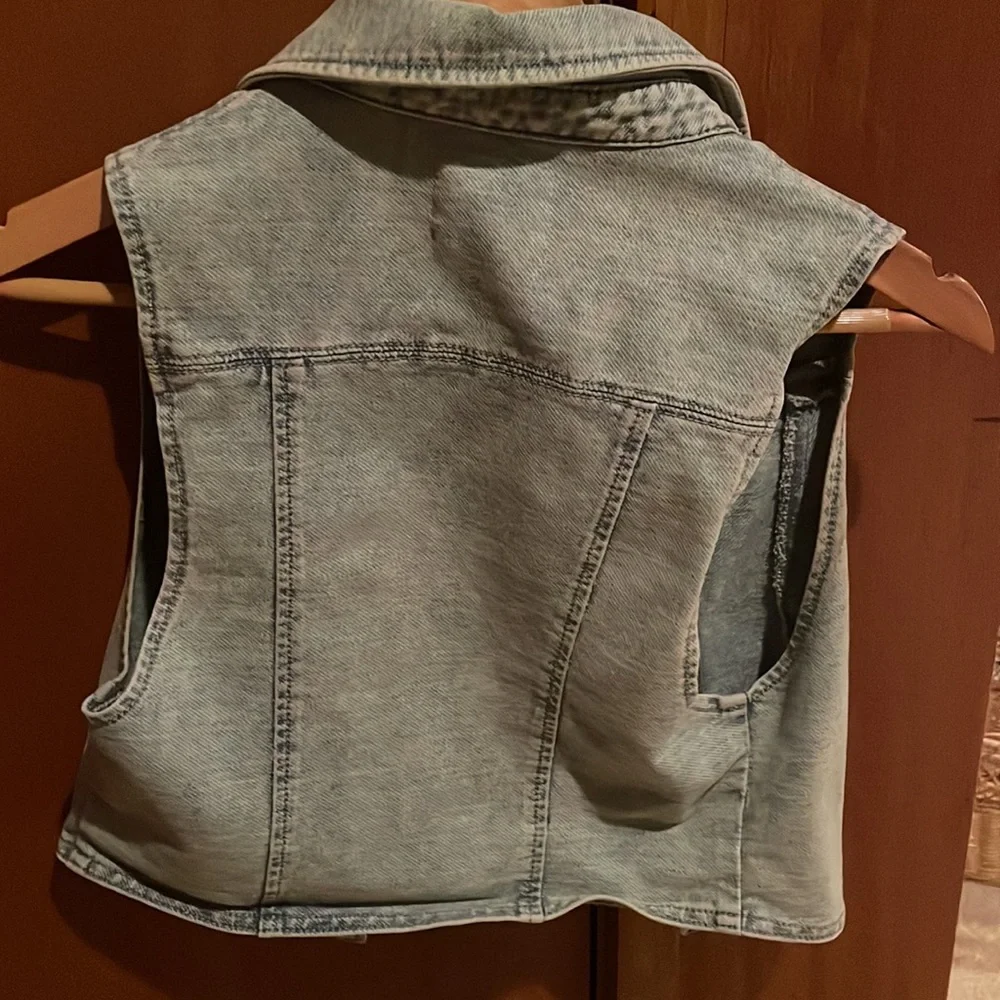 Silence + Noise Jeans Vest - Picture 4 of 10